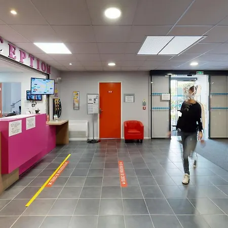 Ξενοδοχείο με διαμερίσματα Alezan &