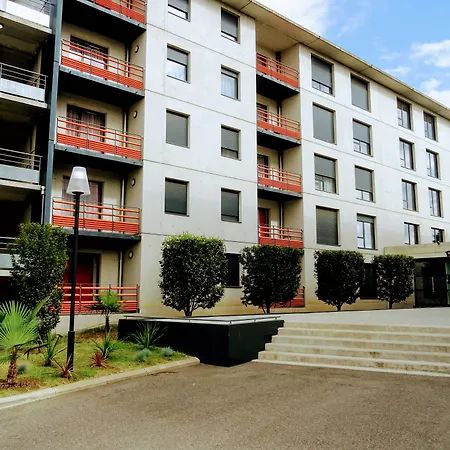 Alezan & شقة فندقية 3*