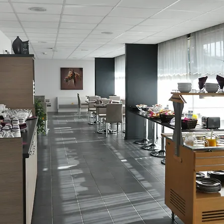 Aparthotel Alezan & 3*