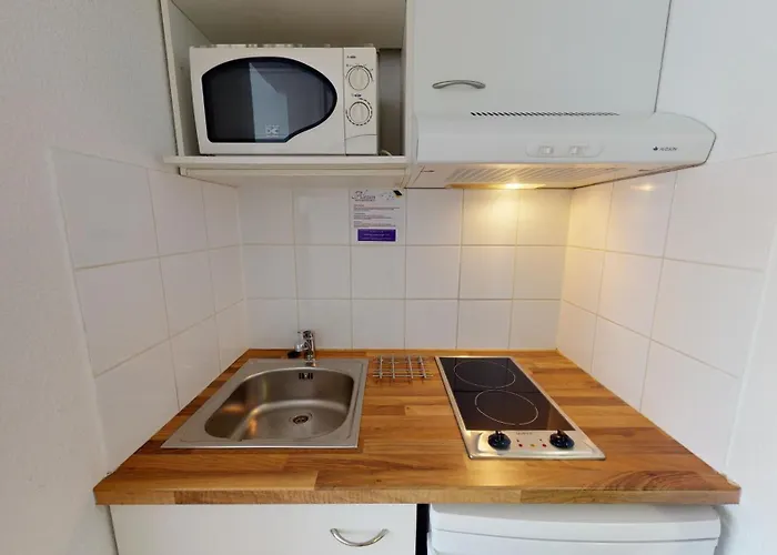 Alezan & 아파트호텔 3*