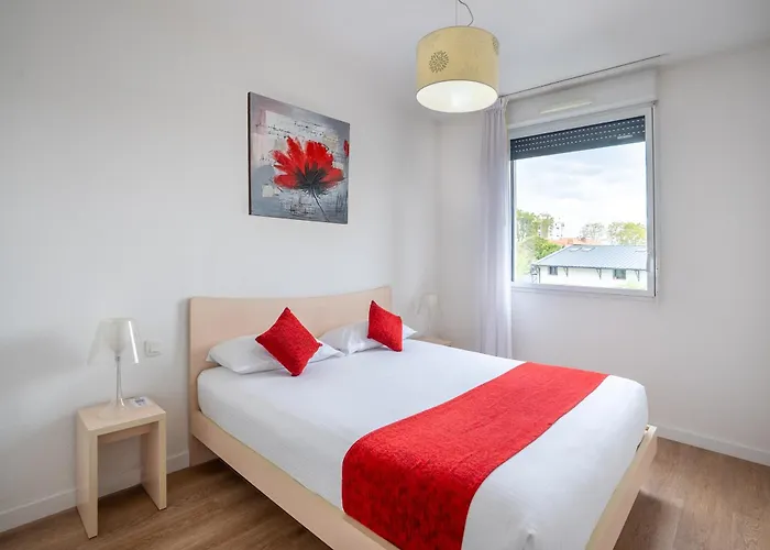 Alezan & Апарт-отель Тулуза