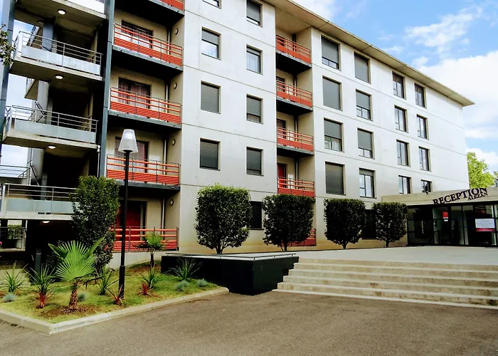 Alezan & 아파트호텔 3*