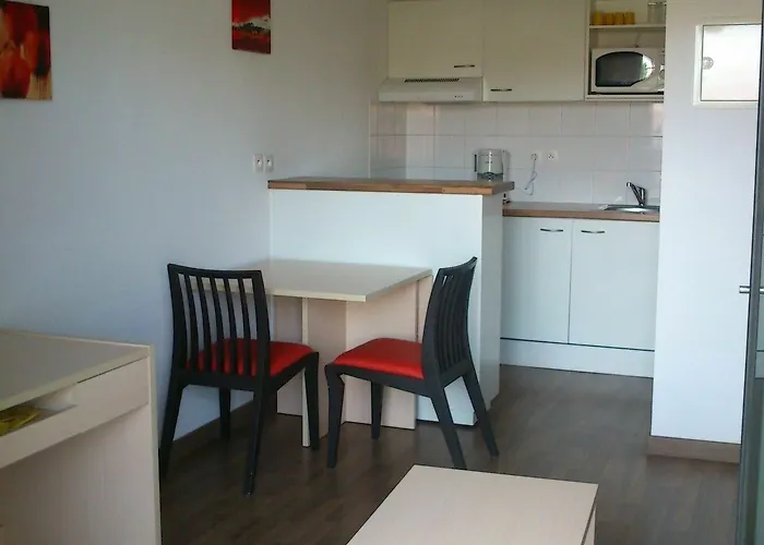 Alezan & 아파트호텔