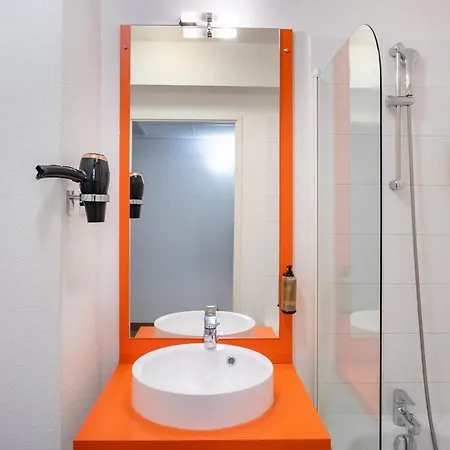 Alezan & Aparthotel
