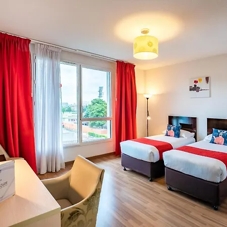 Aparthotel Alezan &